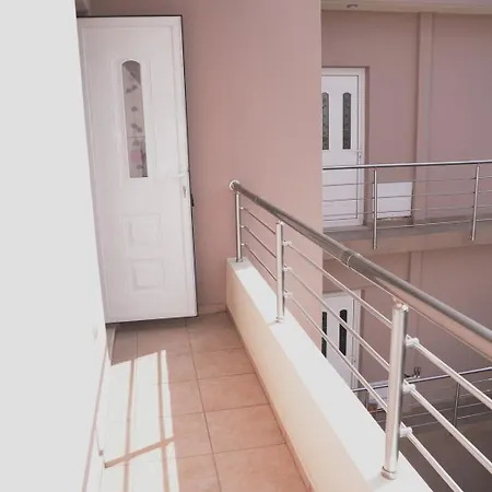 Katerina's Лоутраки