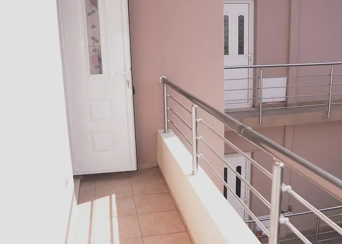 Katerina's Loutráki